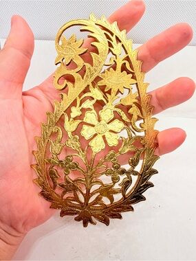 Marla Buck Gold Tone Brushed Paisley Flower Leaf Large Vintage Runway Brooch Pin
